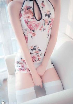 美国式禁忌乱偷_十万网红美女美酱