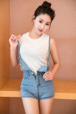 日本新任女教师_1080神马影院手机在线