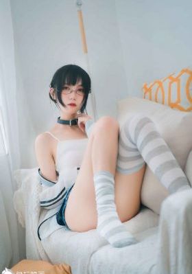 年轻的岳母完整版_1080P电影完整版